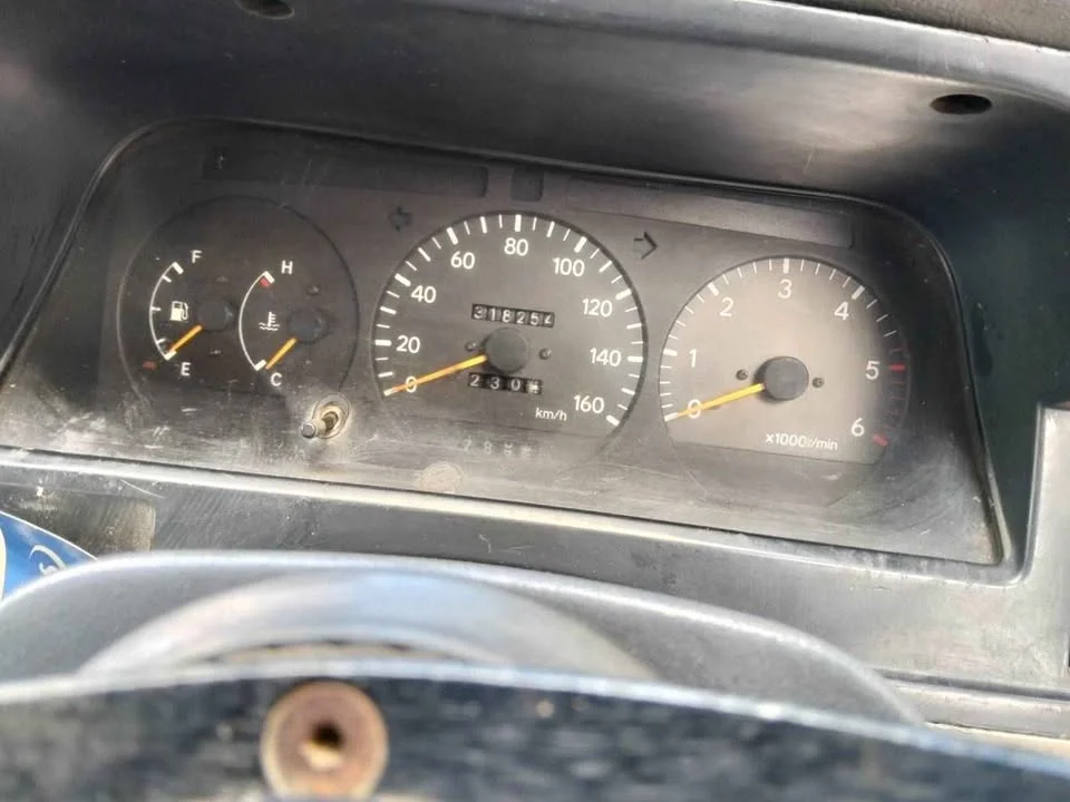 2000 Toyota Commuter IV (H100) 2