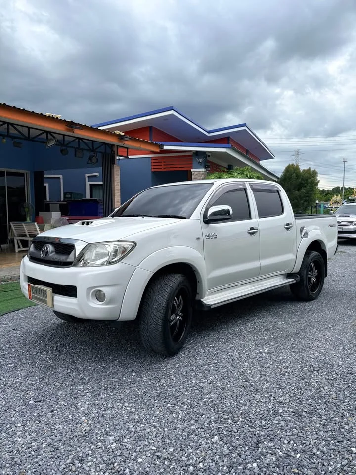 2009 Toyota Hilux VII 2