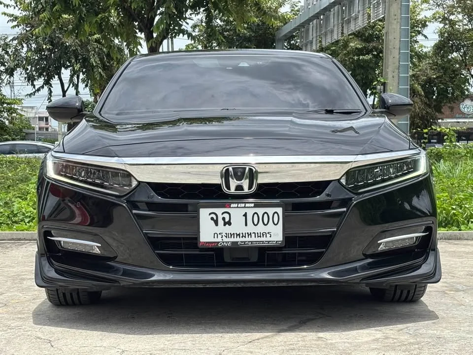 2019 Honda Accord X 2