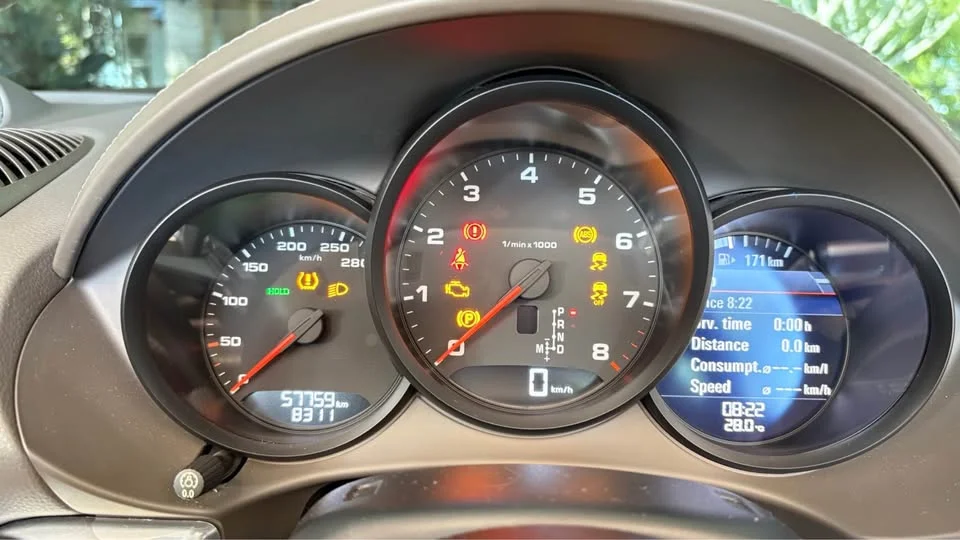 2017 Porsche 718 Boxster and Cayman IV 2