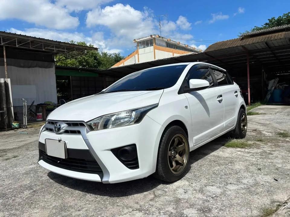 2015 Toyota Yaris III 3