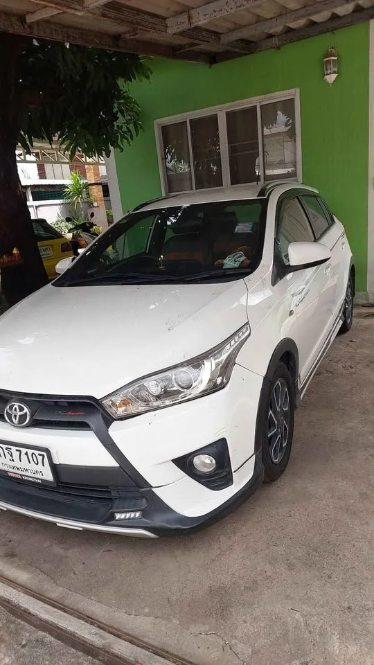 2016 Toyota Yaris III 3