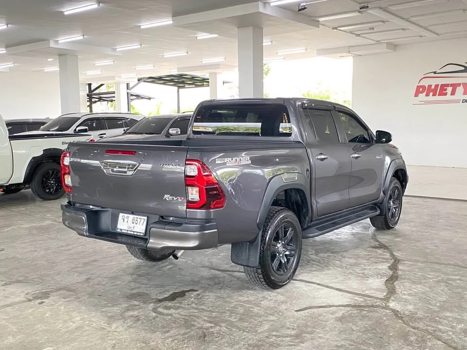 2023 Toyota Hilux VIII 2