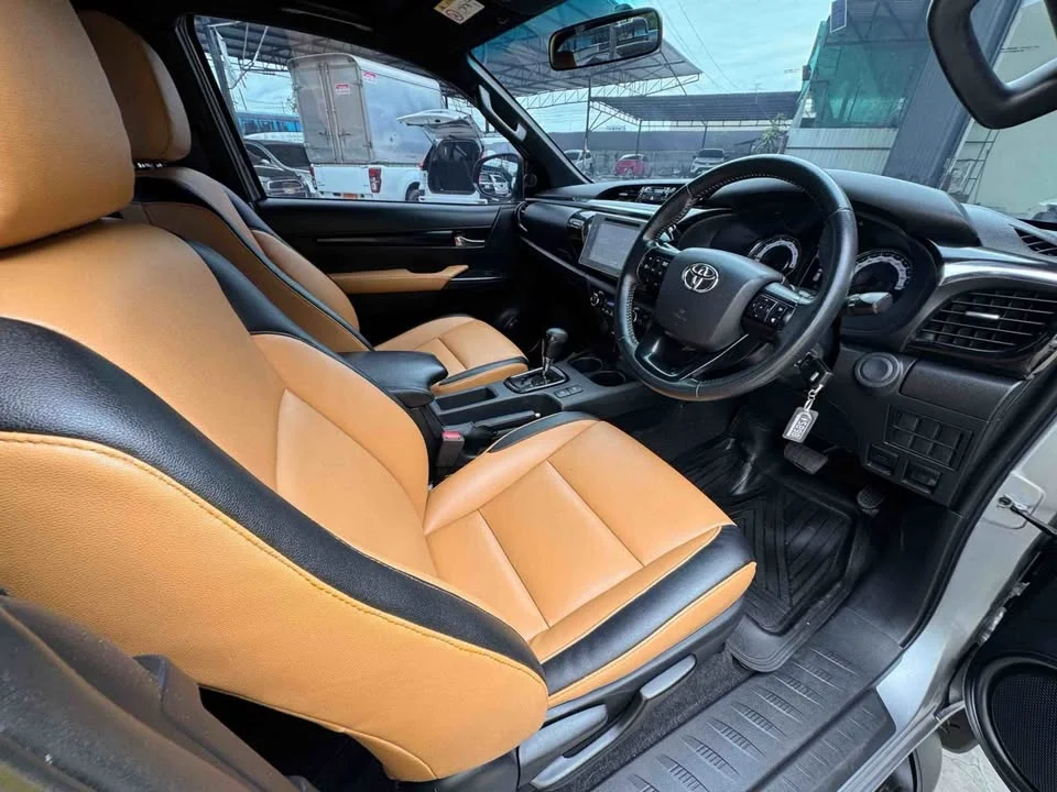 2020 Toyota Hilux VIII 3