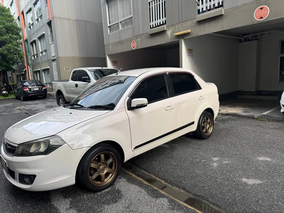 2011 Proton Saga II 3