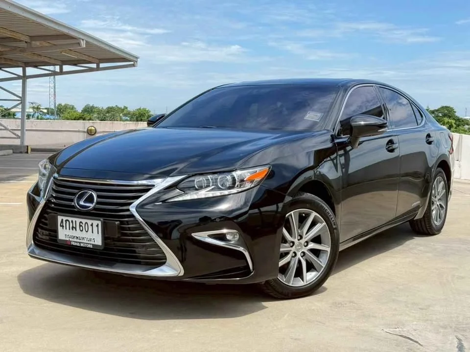2015 Lexus ES VI 3