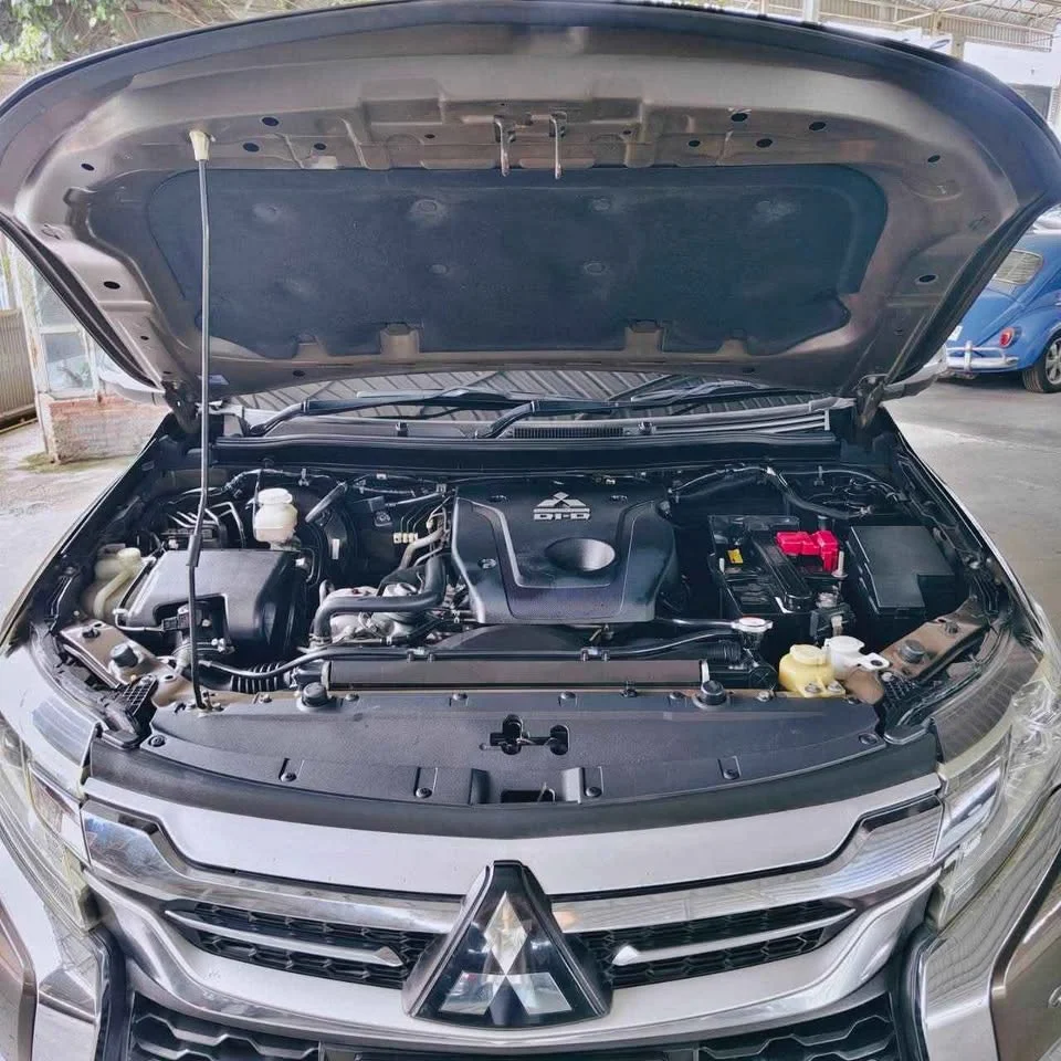 2015 Mitsubishi Pajero Sport III 2