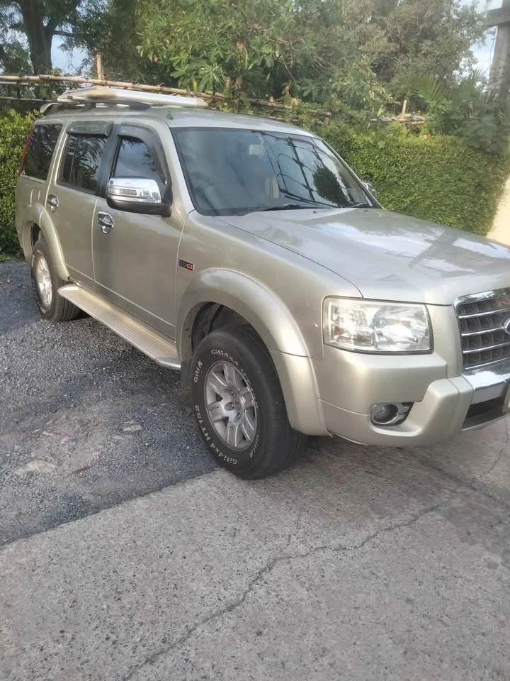 2008 Ford Everest I 3