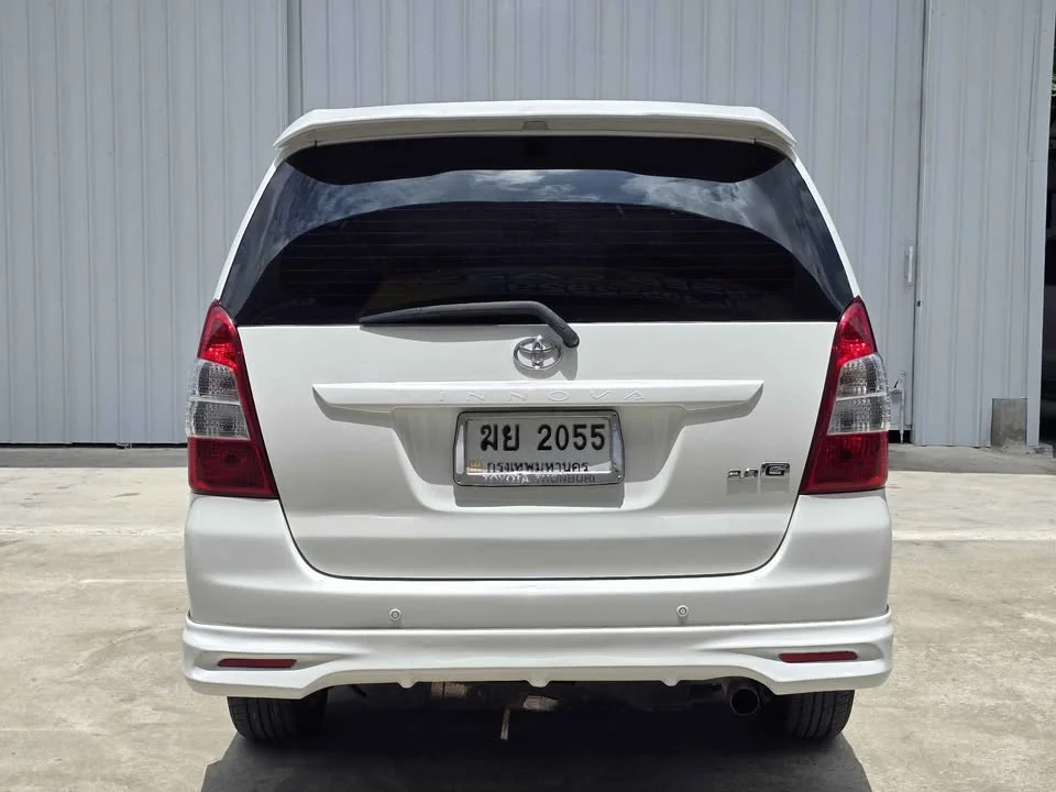 2012 Toyota Innova I 3