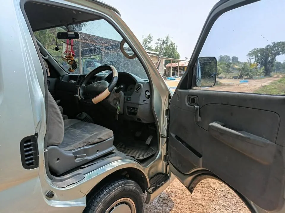 2005 Nissan Urvan V (E25) 2