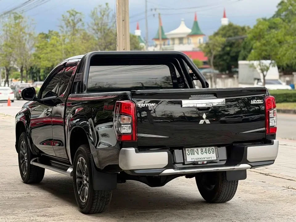 2020 Mitsubishi Triton V 2