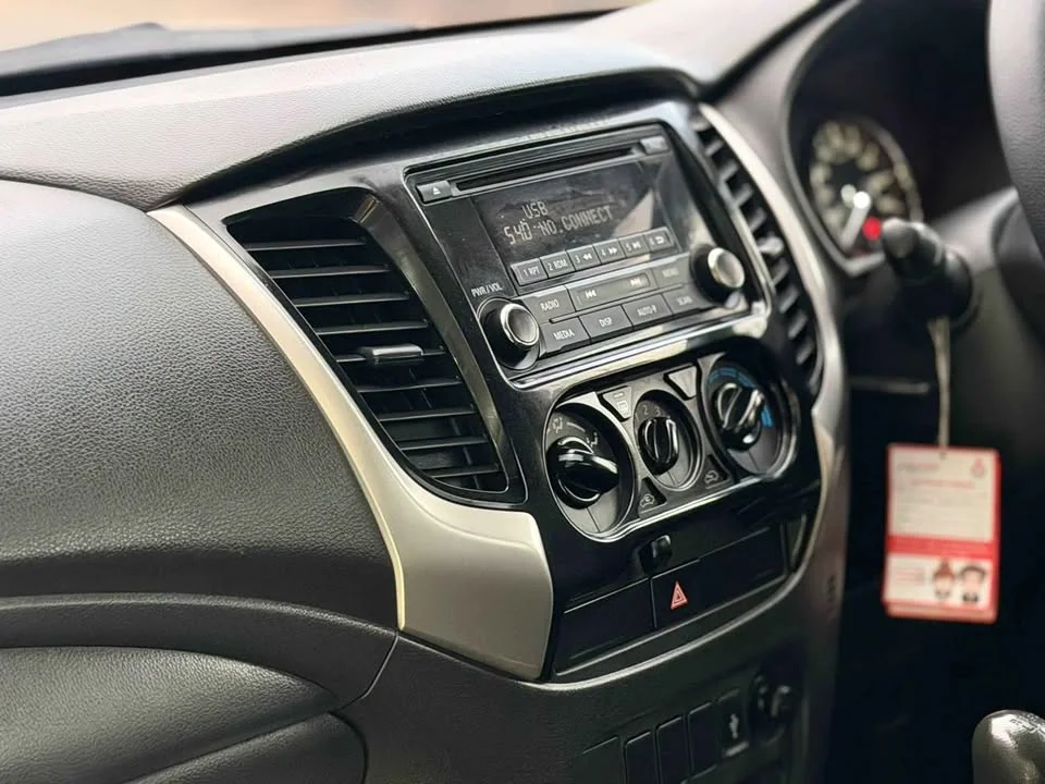 2020 Mitsubishi Triton V 3