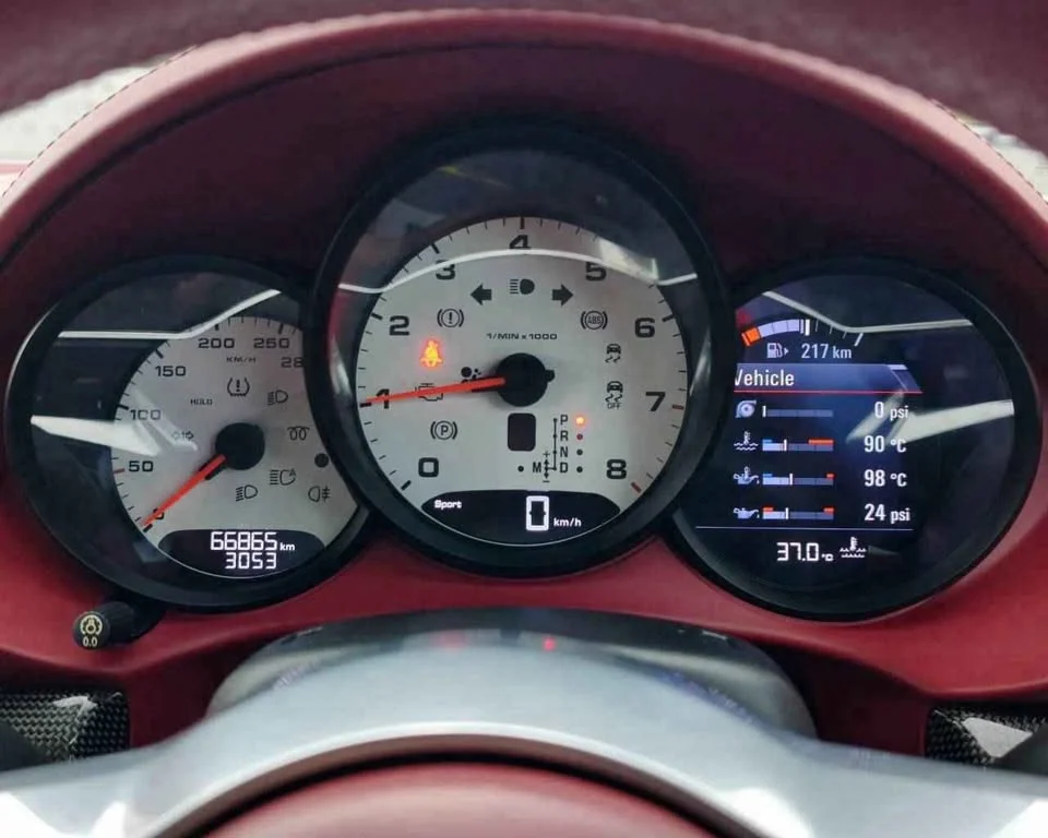 2016 Porsche 718 Boxster and Cayman IV 3