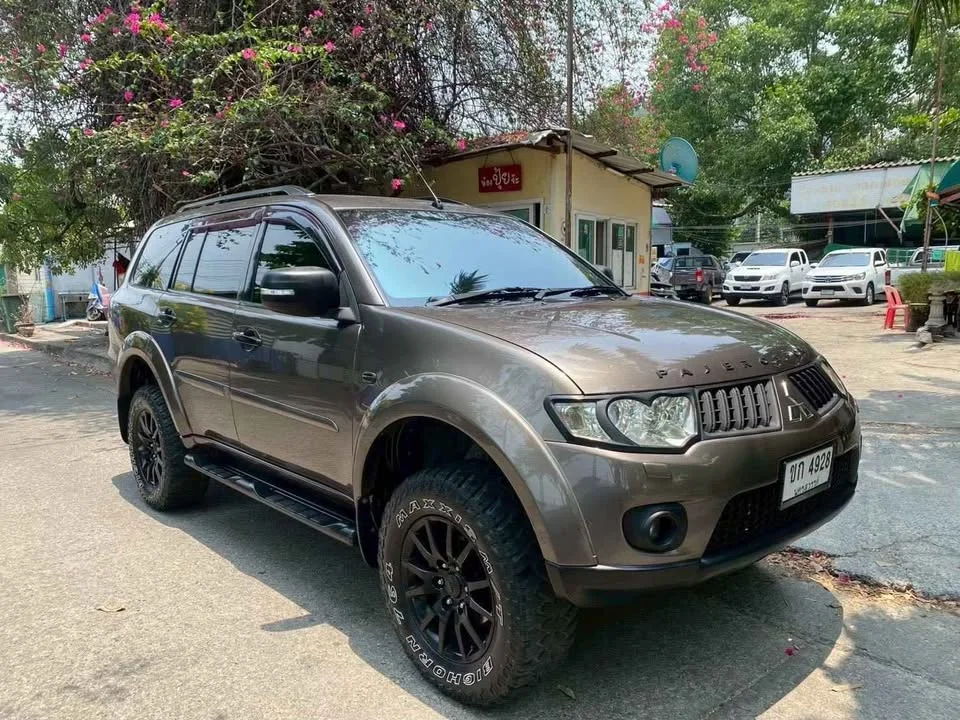 2013 Mitsubishi Pajero Sport II 3