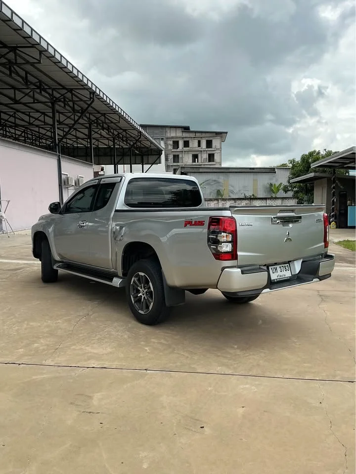 2018 Mitsubishi Triton V 2