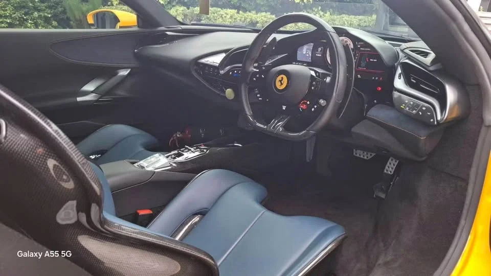 2021 Ferrari SF90 Stradale 3