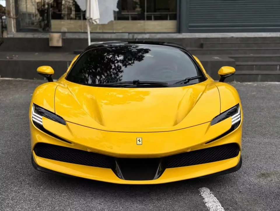 2021 Ferrari SF90 Stradale 2