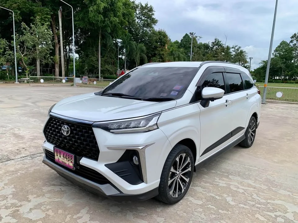 2022 Toyota Veloz III 3