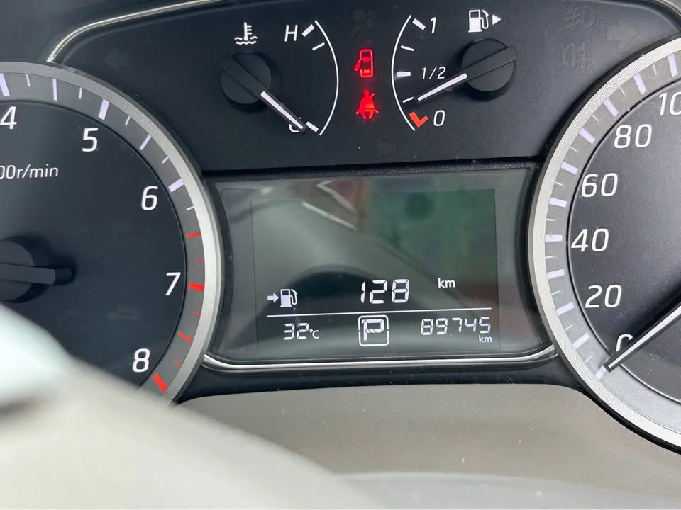 2013 Nissan Sylphy III (B17) 2