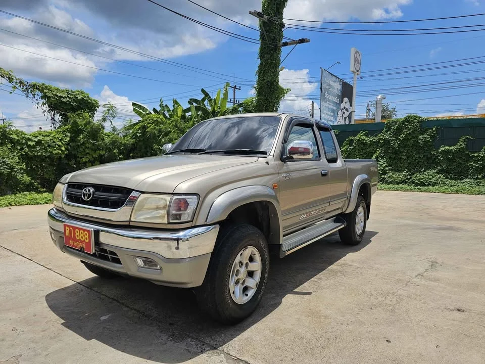 2002 Toyota Hilux Tiger VI 3
