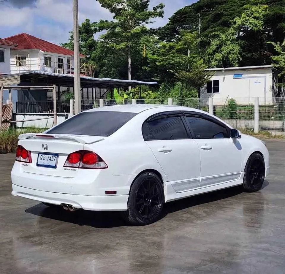 2009 Honda Civic VIII 3
