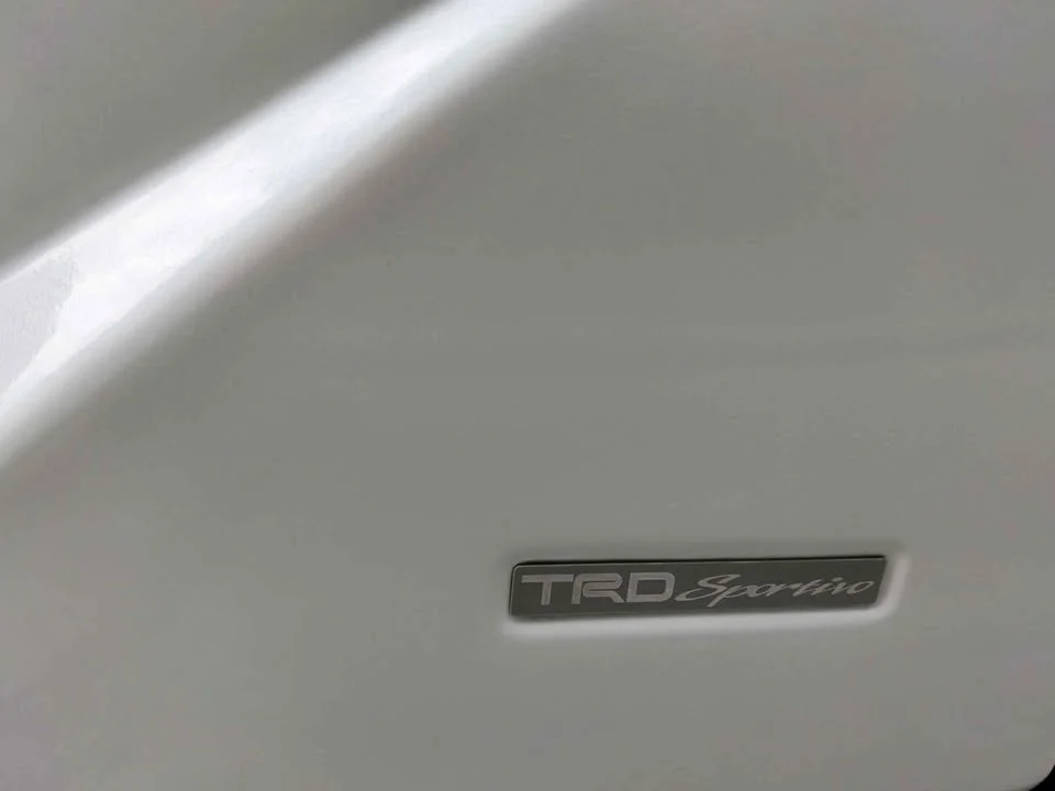 2014 Toyota Prius III 3