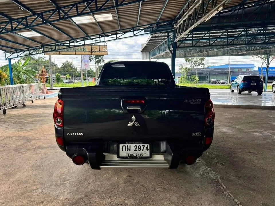 2013 Mitsubishi Triton IV 2