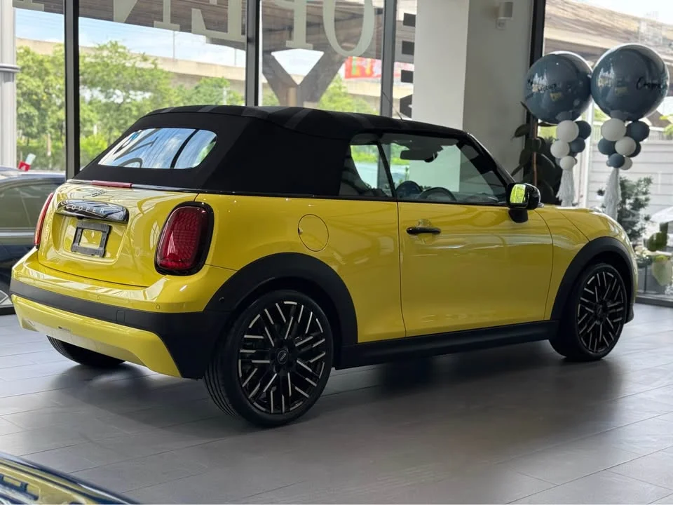 2025 Mini Hatch  III 3