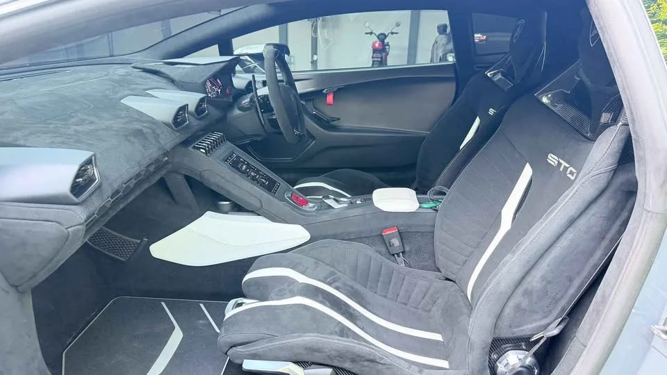 2022 Lamborghini Huracan 2