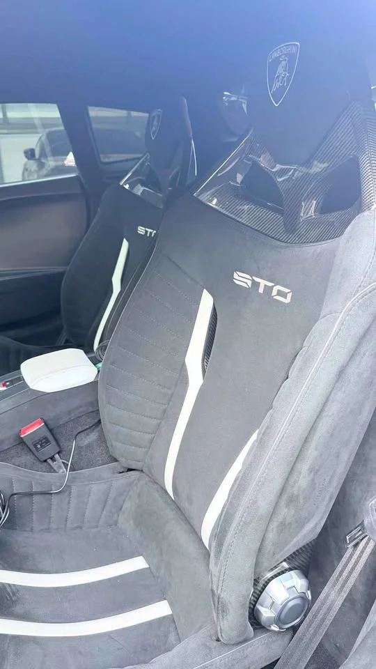 2022 Lamborghini Huracan 3