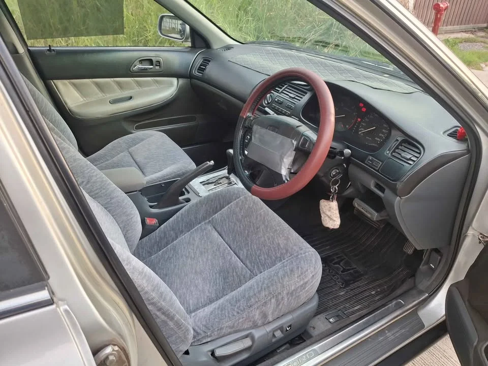 2000 Honda Accord V 2