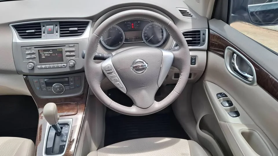 2013 Nissan Sylphy III (B17) 3