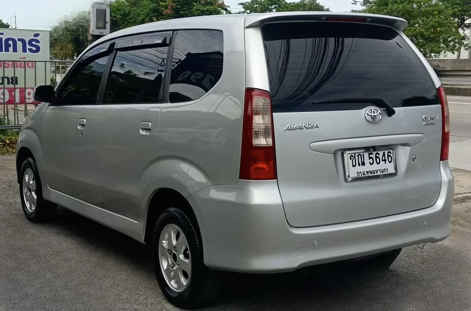 2007 Toyota Avanza I 3