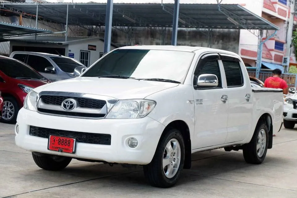 2010 Toyota Hilux VII 2