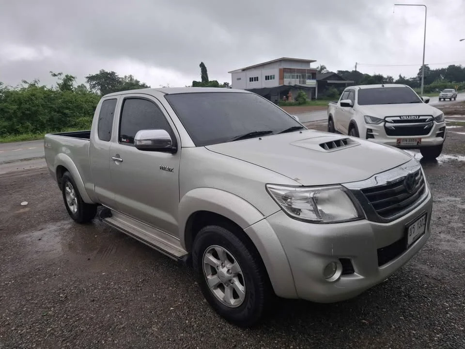 2014 Toyota Hilux VII 2