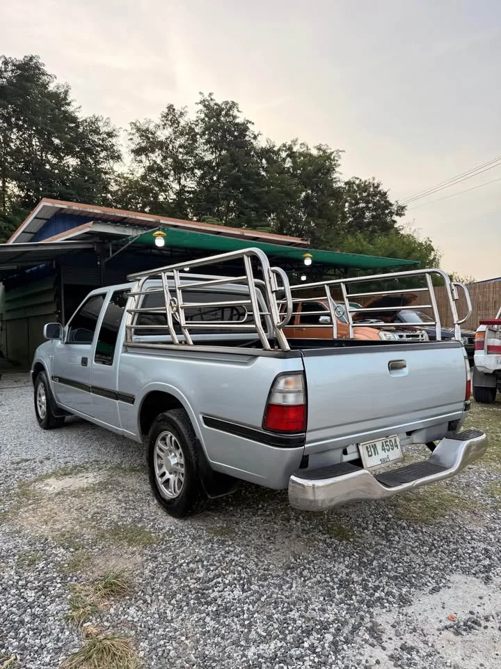 2004 Isuzu Faster Dragon Eyes III 2
