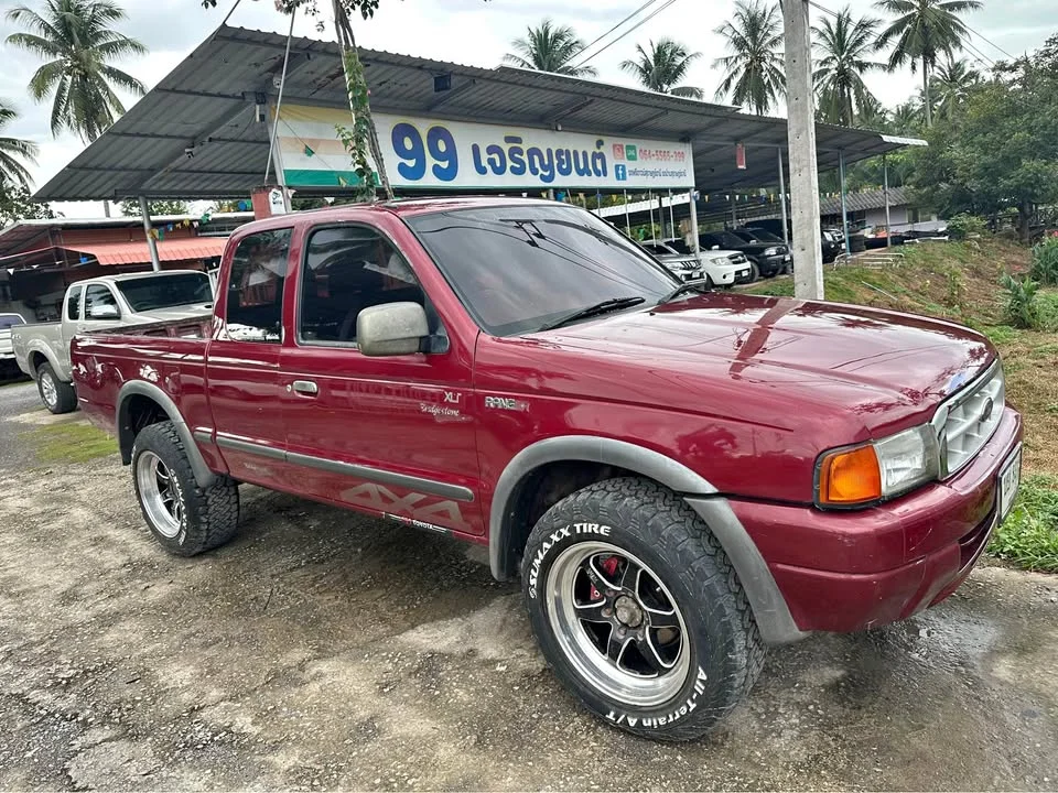 2000 Mazda 2500 Fighter V 2