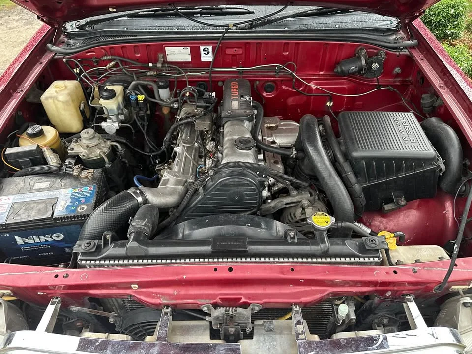 2000 Mazda 2500 Fighter V 3