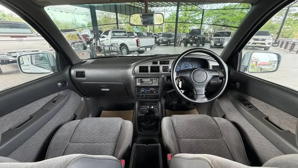 2004 Mazda 2500 Fighter V 3