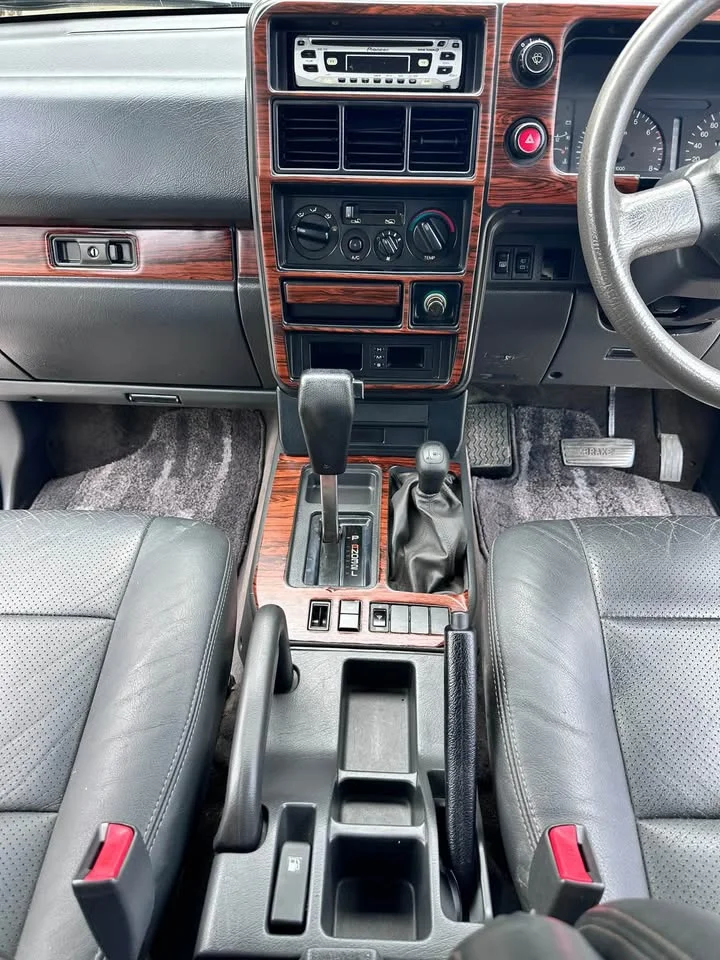 1995 Isuzu Trooper II 2