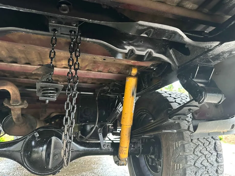 2000 Mazda 2500 Fighter V 2