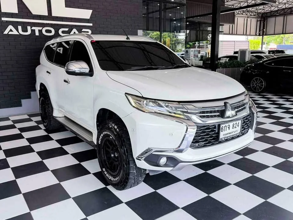 2016 Mitsubishi Pajero Sport III 2