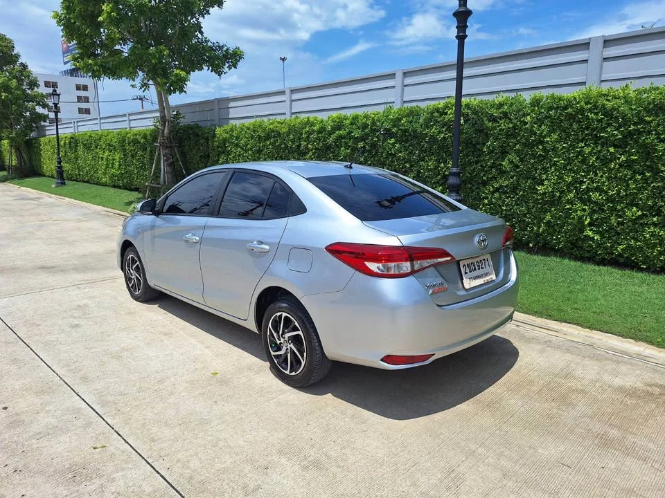 2021 Toyota Yaris ATIV III 2
