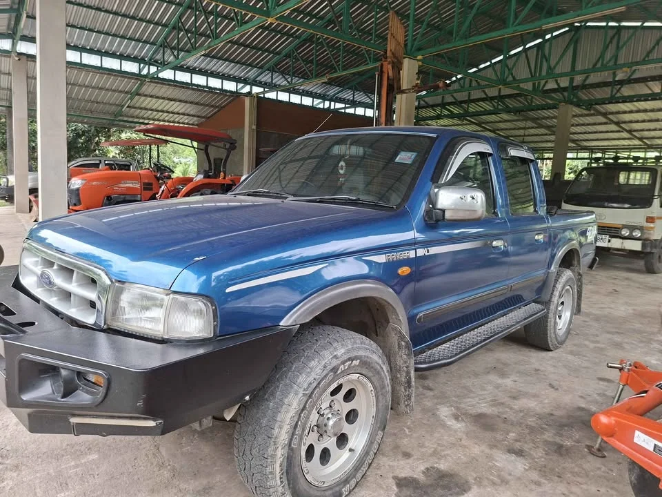 2003 Mazda 2500 Fighter V 3