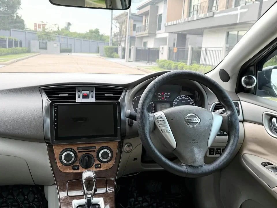 2013 Nissan Sylphy III (B17) 3