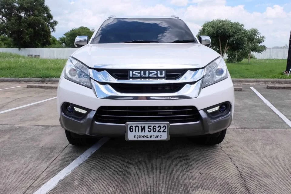 2014 Isuzu MU-X I 2
