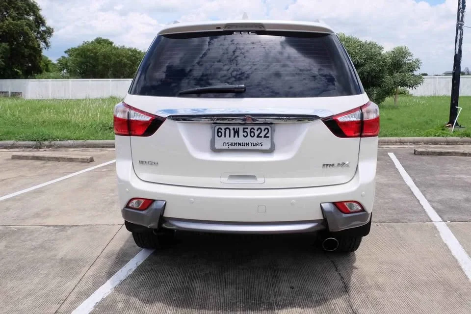 2014 Isuzu MU-X I 3