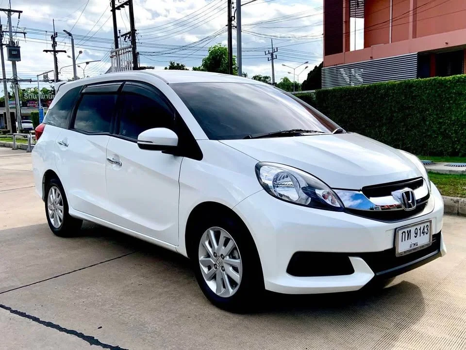 2014 Honda Mobilio II 2