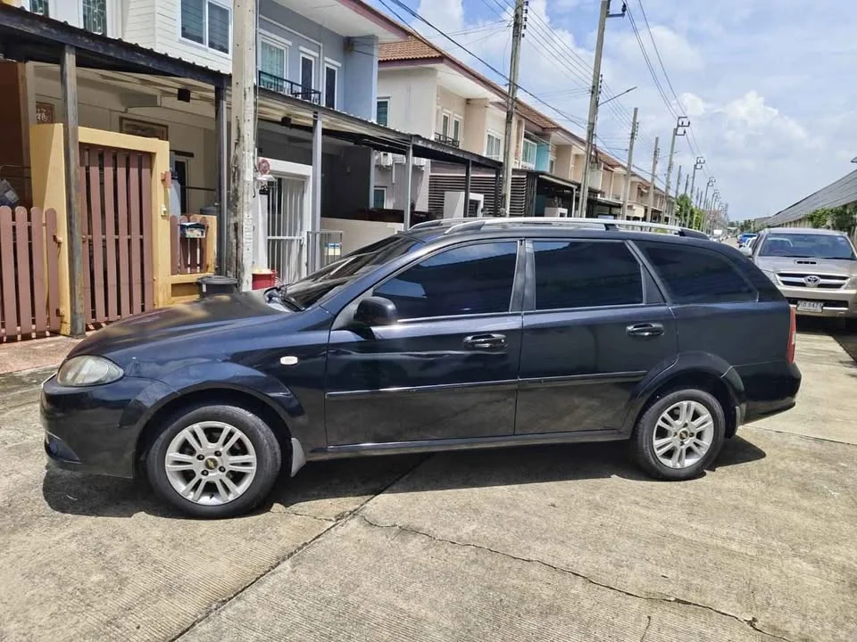 2011 Chevrolet Optra 3