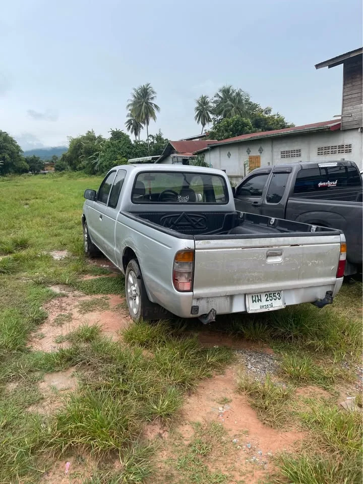 1999 Mazda 2500 Fighter V 3